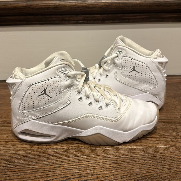 JORDAN B’LOYAL KIDS - Size 4.5 Y - Picture 4 of 9